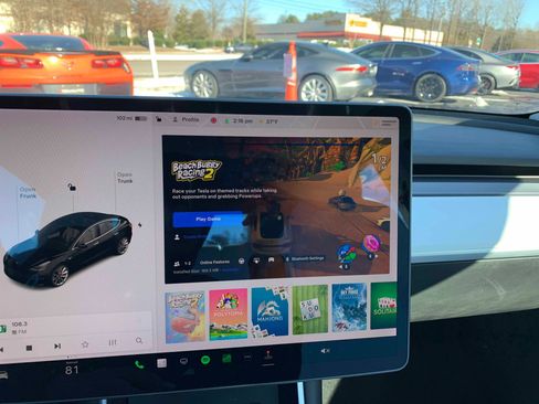 Used 2018 Tesla Model 3 Performance image 26