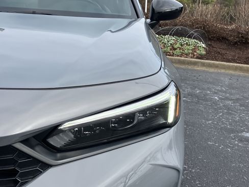 Used 2025 Honda Civic Sport image 5