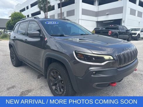 Used 2021 Jeep Cherokee Trailhawk w/ Trailer Tow Group AWD/4WD image 1