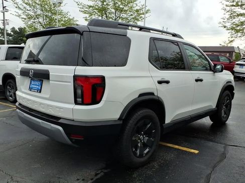 Certified 2026 Honda Passport RTL image 9