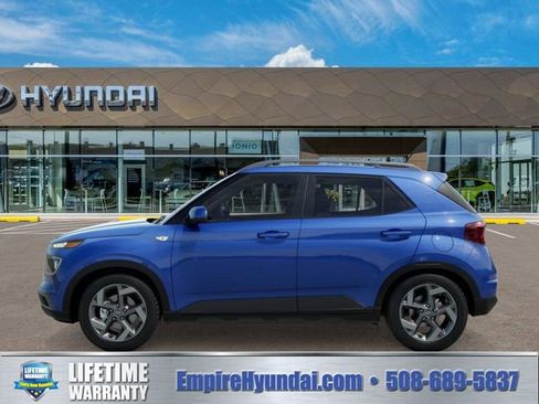 New 2026 Hyundai Venue SEL image 3