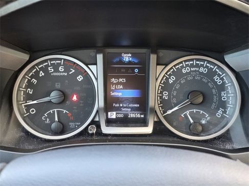 Used 2022 Toyota Tacoma SR5 image 12