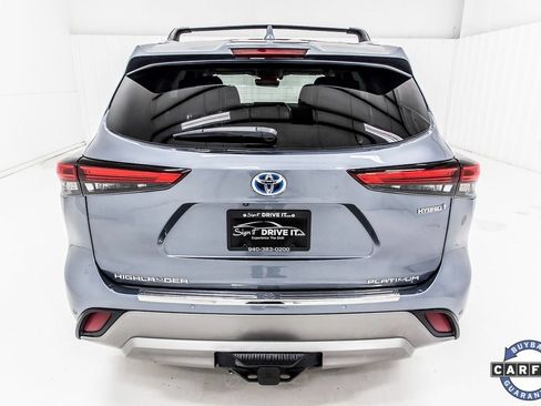 Used 2023 Toyota Highlander Platinum image 6