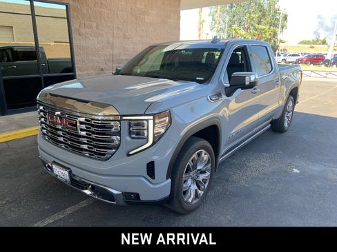 Certified 2025 GMC Sierra 1500 Denali AWD/4WD image 1