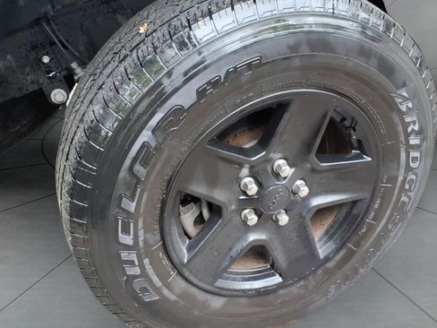 Used 2022 Jeep Gladiator Sport AWD/4WD image 5