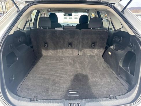 Used 2019 Ford Edge SE w/ SE Fleet Driver's Package image 25