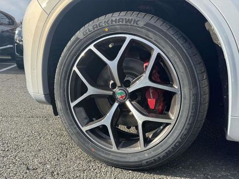 Used 2020 Alfa Romeo Stelvio Ti w/ Active Blind Spot Package image 9
