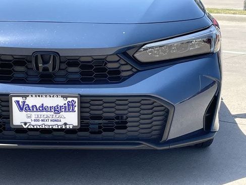 Used 2025 Honda Civic Sport image 8