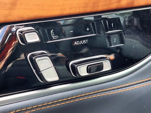 Used 2024 Jeep Grand Wagoneer L Series III w/ Rear Seat Video Group 1 image 22