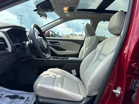Used 2021 Nissan Rogue SV w/ Premium Package AWD/4WD image 19