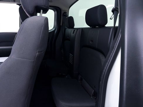 Used 2022 Nissan Frontier S w/ Technology Package RWD image 32