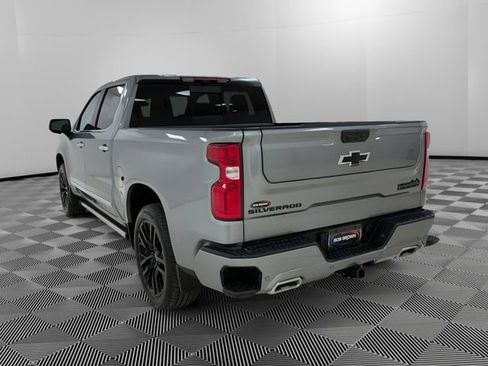 Certified 2026 Chevrolet Silverado 1500 High Country AWD/4WD image 3