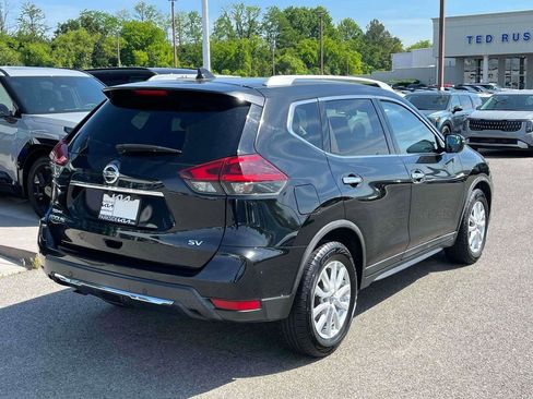 Used 2020 Nissan Rogue SV FWD image 26