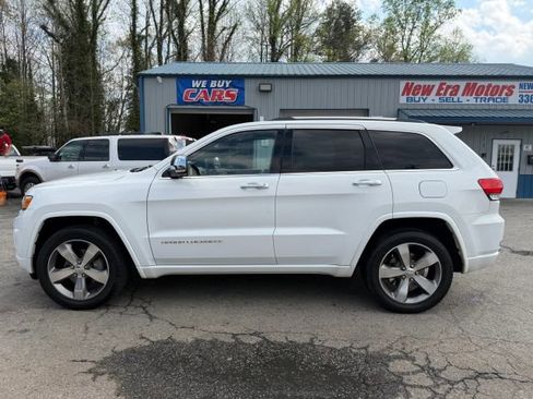 Used 2016 Jeep Grand Cherokee Overland w/ Advanced Technology Group image 2