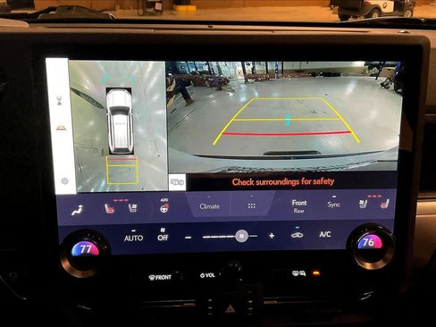 Used 2024 Lexus GX 550 image 27