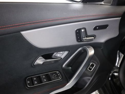 Used 2023 Mercedes-Benz CLA 250 4MATIC image 27