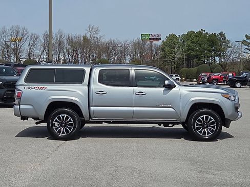 Used 2023 Toyota Tacoma TRD Sport w/ Advanced Technology Package image 6