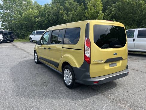 Used 2018 Ford Transit Connect XL FWD image 5
