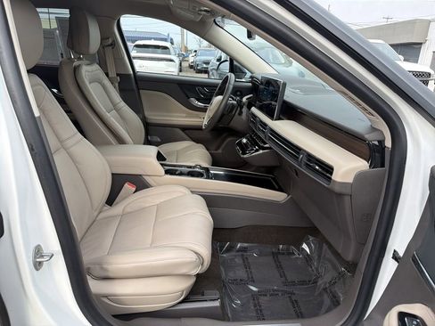 Certified 2024 Lincoln Corsair Reserve w/ Equipment Group 202A image 15