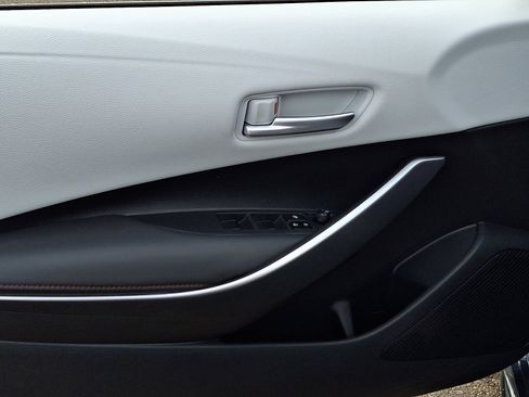 Used 2024 Toyota Corolla SE image 12