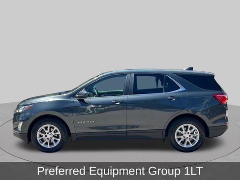 Used 2021 Chevrolet Equinox LT FWD image 2
