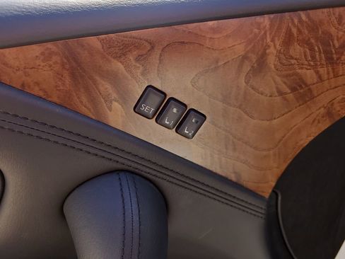 Certified 2023 Nissan Armada SL w/ Captain's Chairs Package RWD image 19