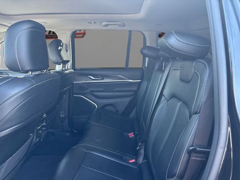 Used 2022 Jeep Grand Cherokee Limited 4xe w/ Luxury Tech Group II image 10