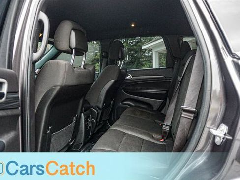 Used 2021 Jeep Grand Cherokee Laredo RWD image 19