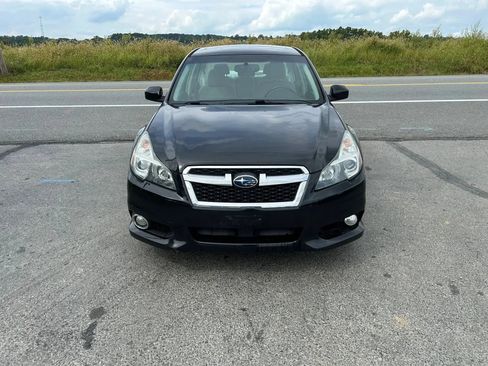 Used 2014 Subaru Legacy 2.5i Limited w/ Moonroof Package AWD/4WD image 4