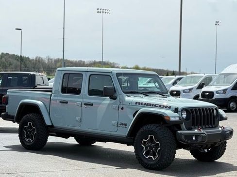 Used 2023 Jeep Gladiator Rubicon w/ Dual Top Group AWD/4WD image 37