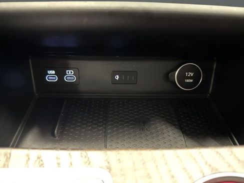 Used 2025 Genesis GV80 2.5T Prestige image 27