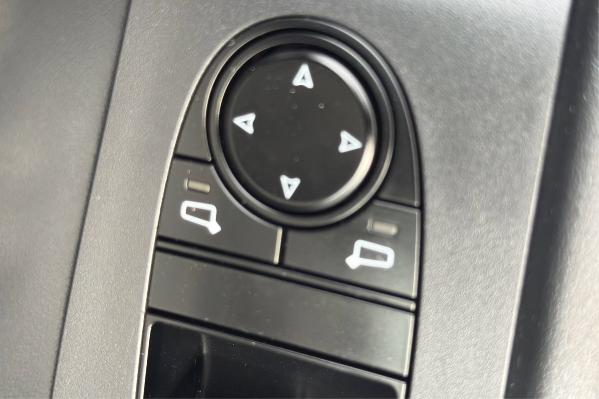 Used 2021 MAZDA MAZDA3 s FWD image 36