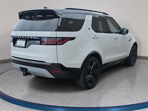 New 2026 Land Rover Discovery Limited Edition image 5