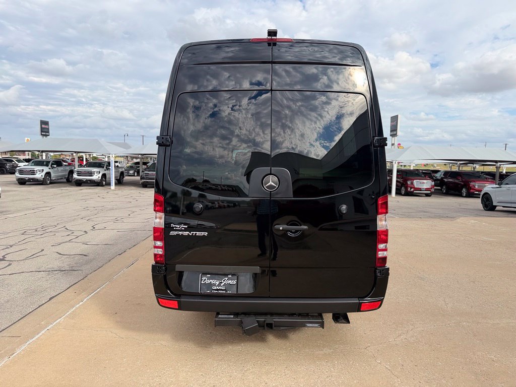 Used 2015 Mercedes-Benz Sprinter 3500 image 5