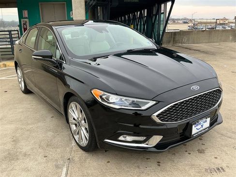 Used 2017 Ford Fusion Platinum image 9