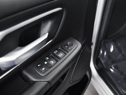 Used 2023 RAM 1500 Big Horn image 10