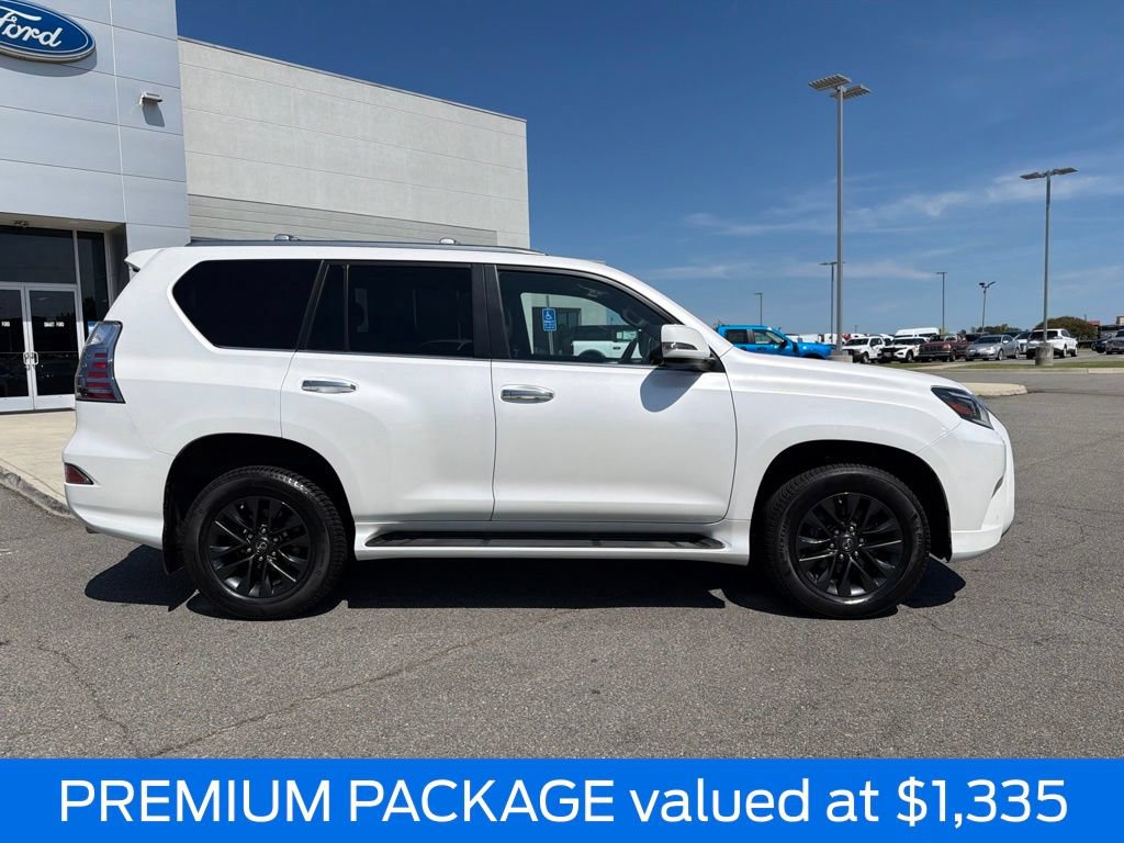 Used 2023 Lexus GX 460 Premium w/ Premium Package AWD/4WD image 2