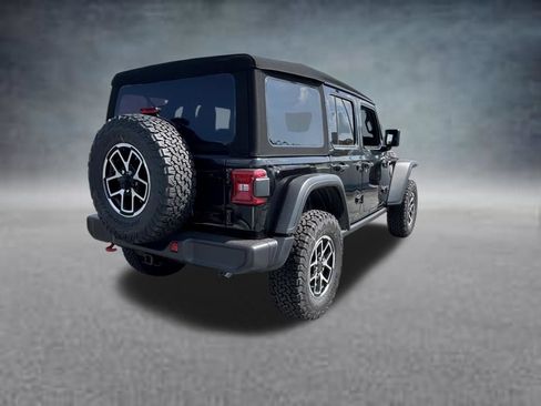 Used 2024 Jeep Wrangler Unlimited Rubicon AWD/4WD image 7