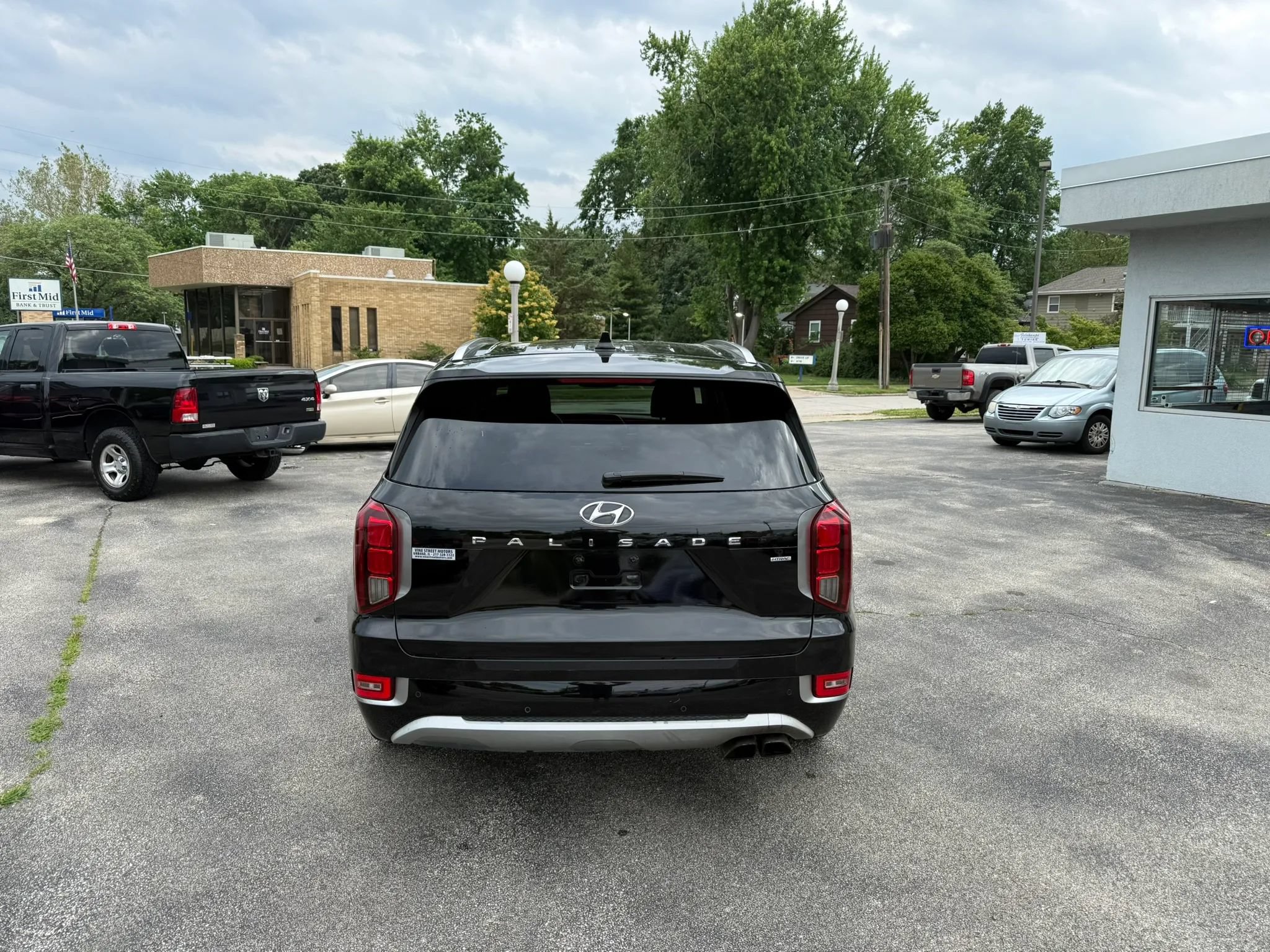 Used 2021 Hyundai Palisade Limited w/ Winter Package AWD/4WD image 5