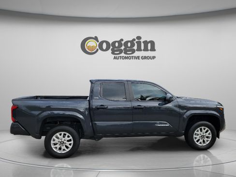 Used 2024 Toyota Tacoma SR5 RWD image 4