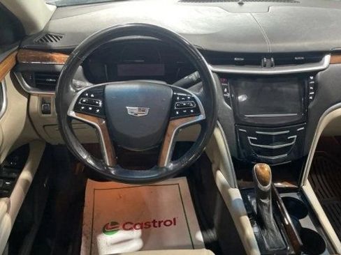 Used 2019 Cadillac XTS Luxury FWD image 14