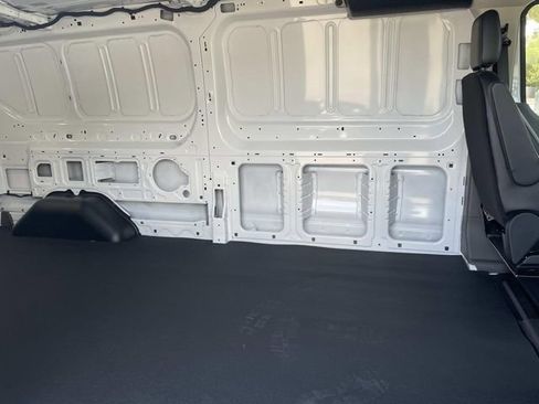 New 2025 Ford Transit 250 Low Roof image 21