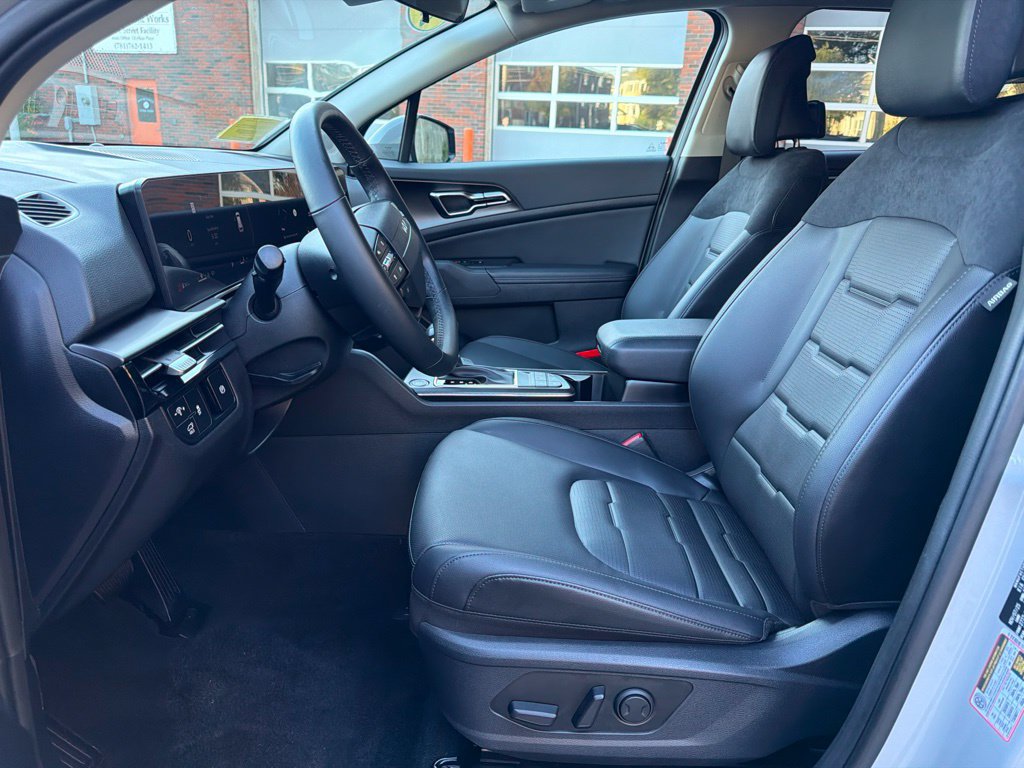 Used 2026 Kia Sportage SX FWD image 14
