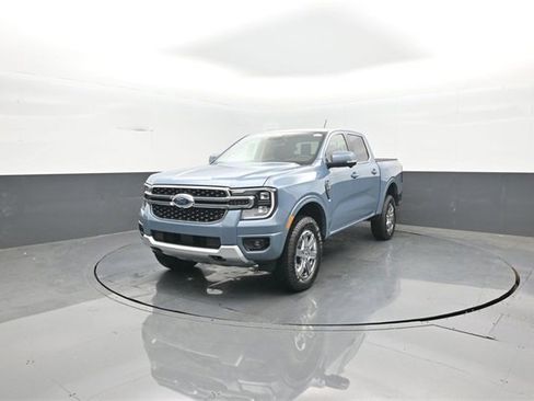 New 2025 Ford Ranger Lariat w/ FX4 Off-Road Package image 3