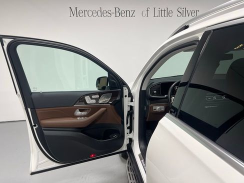 Used 2024 Mercedes-Benz GLE 350 4MATIC image 13