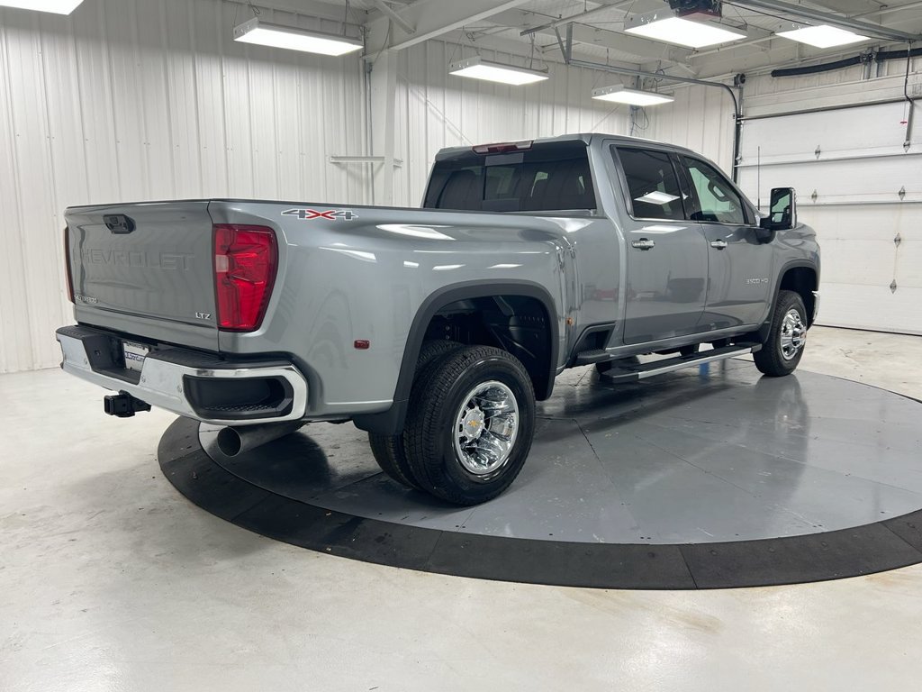 Used 2025 Chevrolet Silverado 3500 LTZ w/ LTZ Convenience Package AWD/4WD image 5