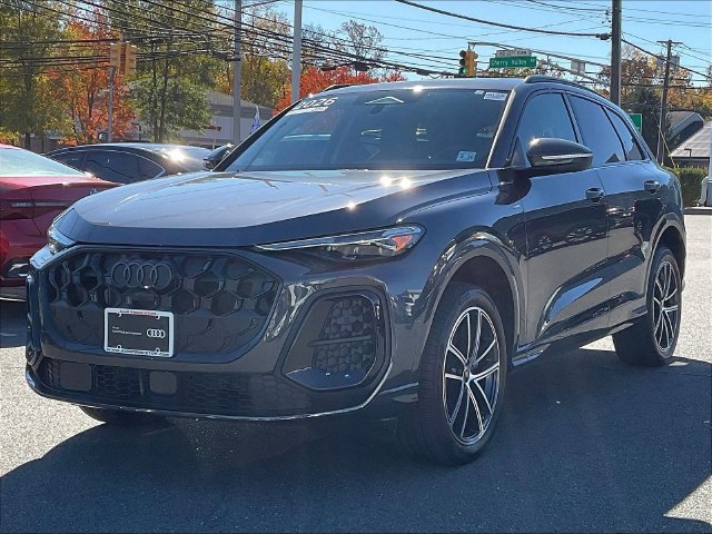 Used 2026 Audi Q5 Premium Plus AWD/4WD image 2