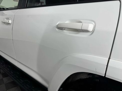 Used 2019 Toyota 4Runner SR5 Premium image 27