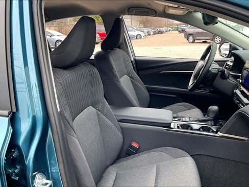 Used 2026 Toyota Camry LE image 8