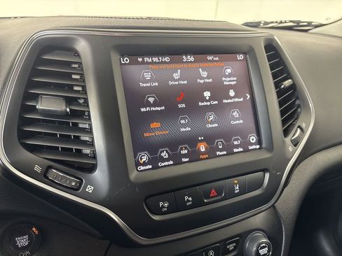 Used 2023 Jeep Cherokee Altitude Lux image 24